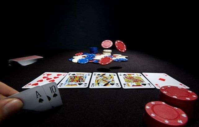 LuckyRush کیسینو میں ایک آن لائن گیم کا انتخاب کریں۔